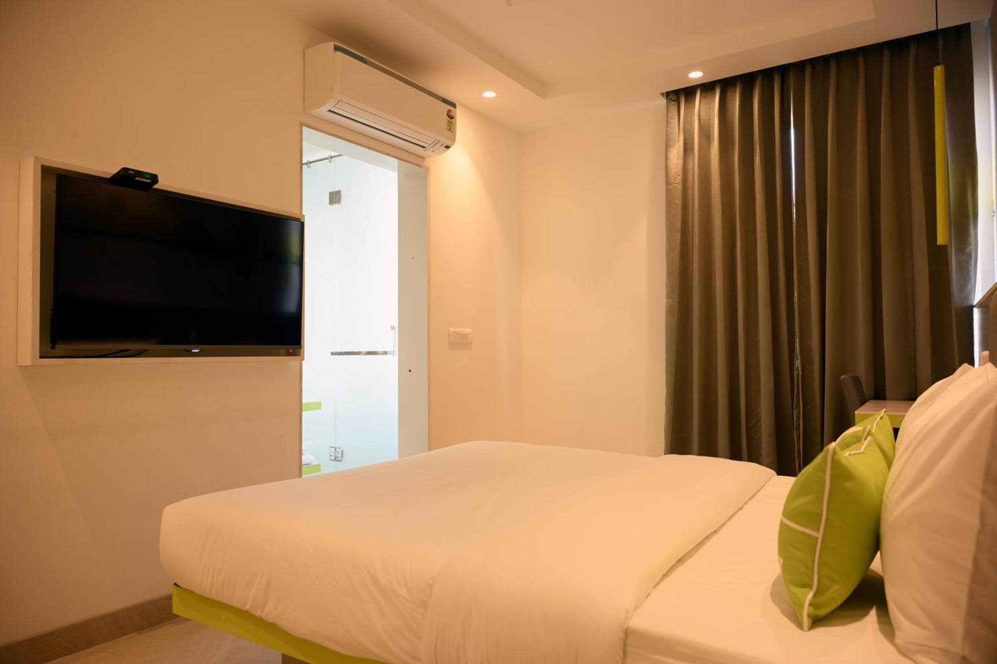 Hotel Le Roi Express Karol Bagh Delhi  Eksteriør bilde