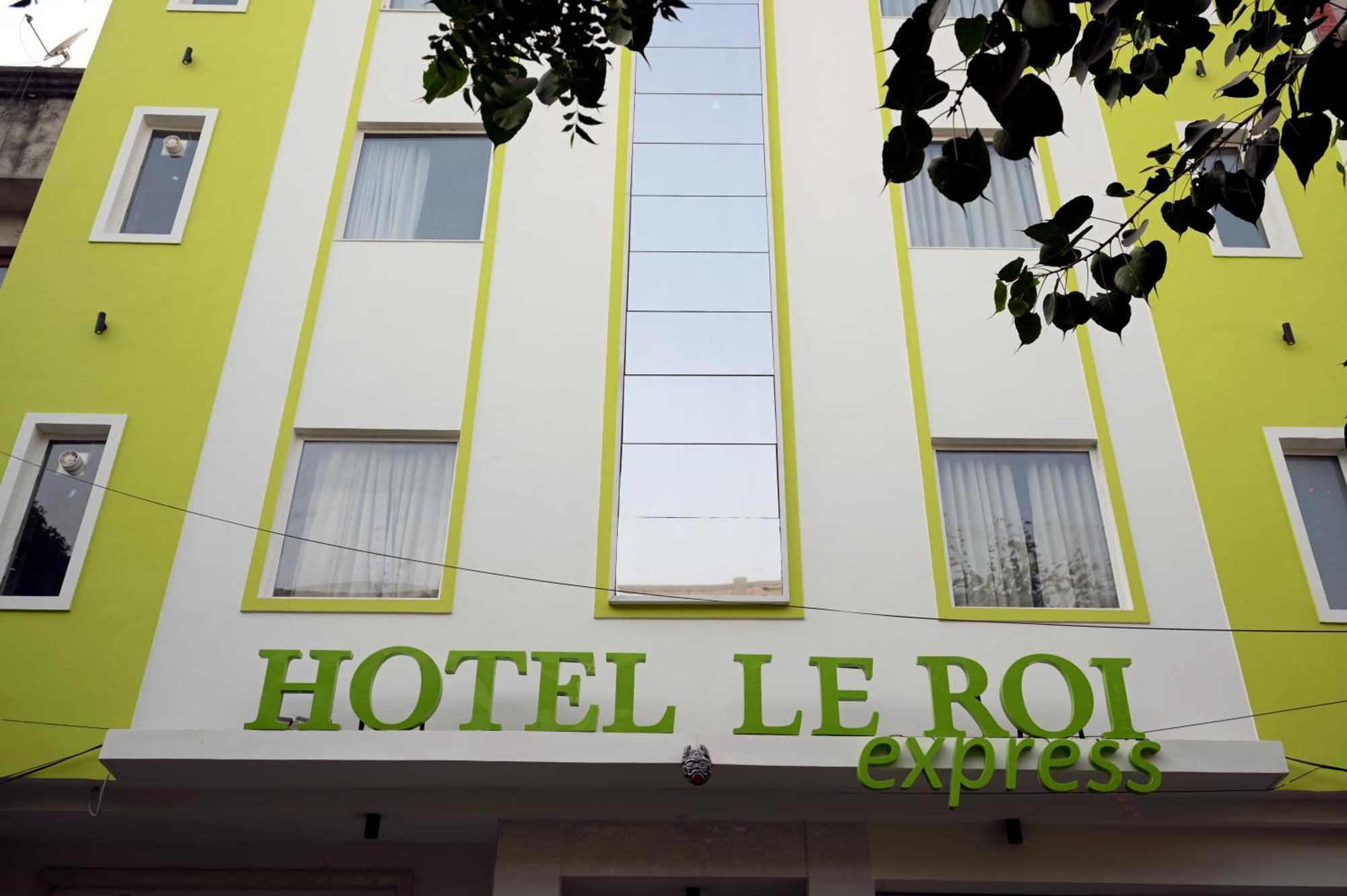 Hotel Le Roi Express Karol Bagh Delhi  Eksteriør bilde